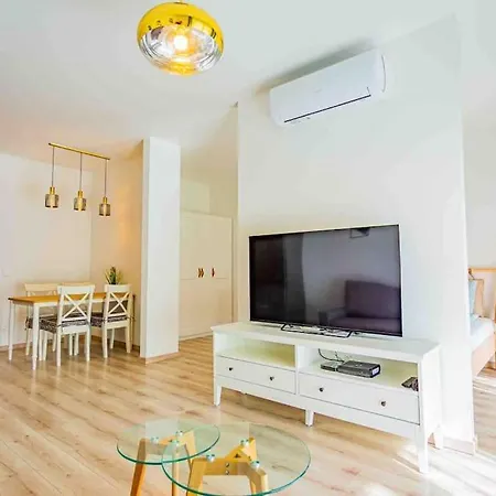 Corvin Quiet Luxury Cabin Budapest Exterior photo